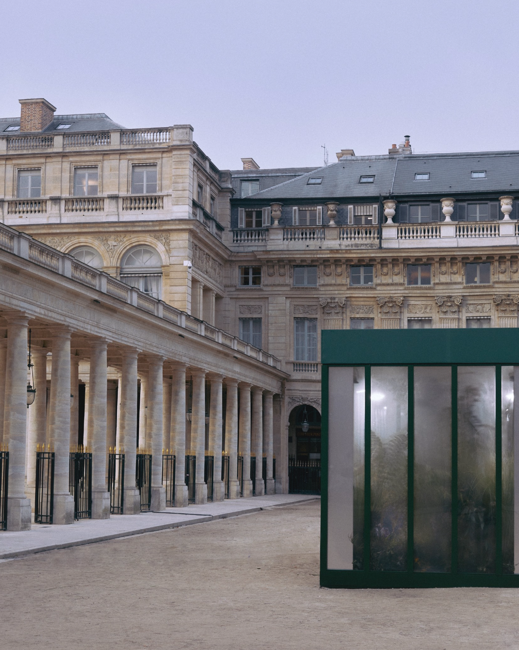 La serre dans le jardin du Palais-Royal